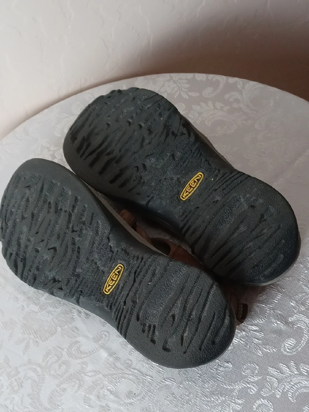 Keen Men's Brown Outdoor Sandal - Strap Closure